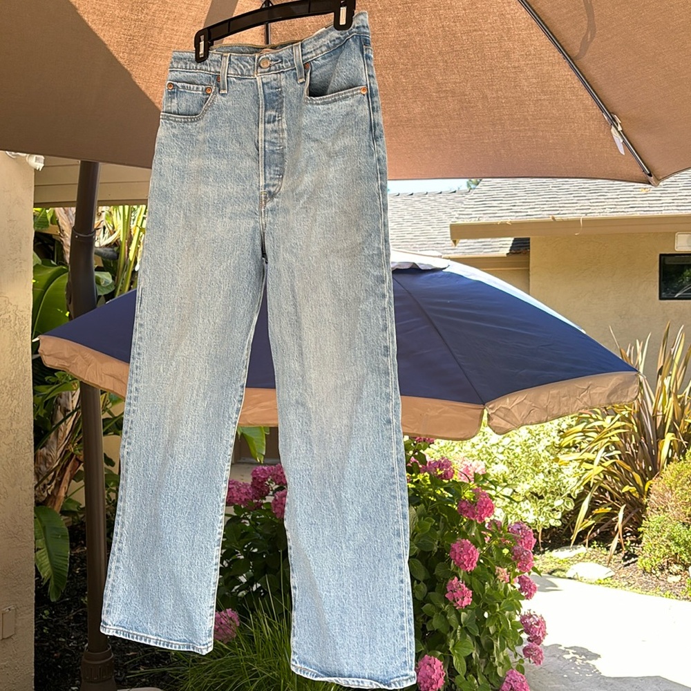 Levi’s ribcage straight jeans